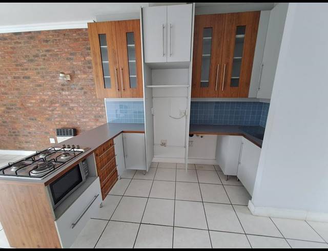 1 BEDROOM APARTMENT FOR SALE IN GREENSIDE